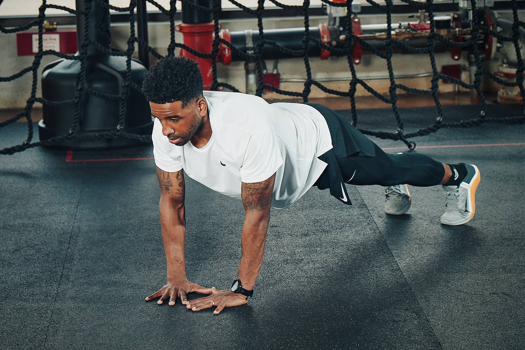 Quels muscles les pompes diamant fontelles travailler et comment réaliser le mouvement ?. Nike FR